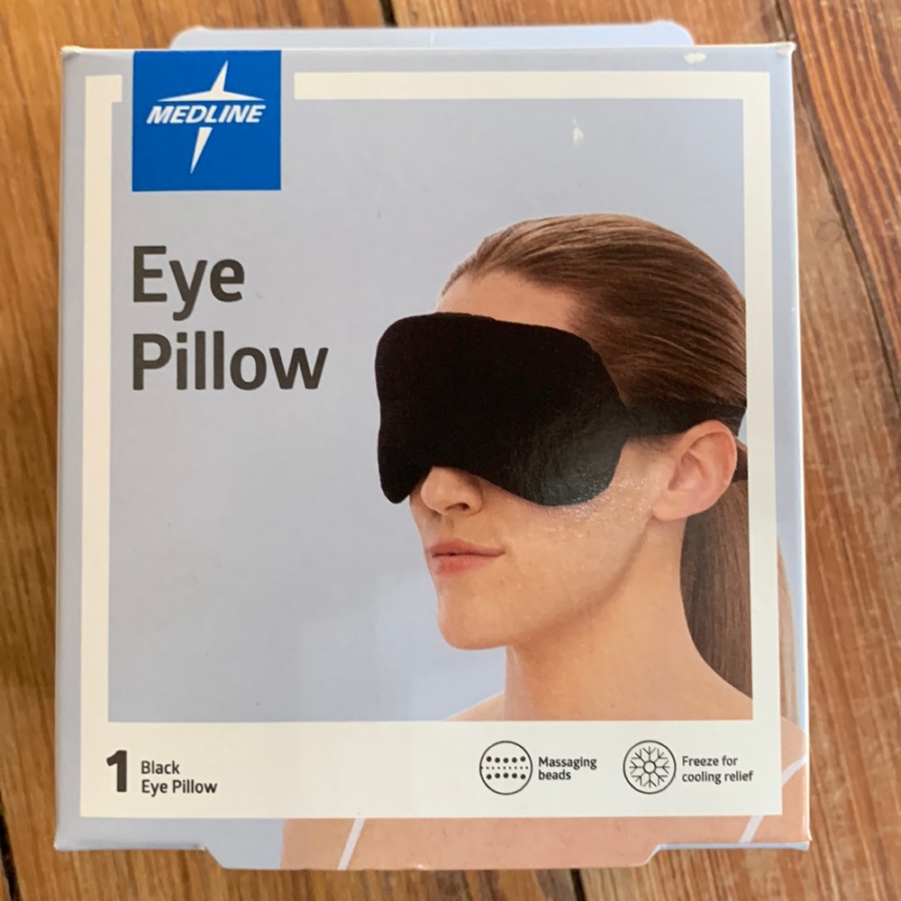 Eye Pillow with Massaging Beads. New in box.